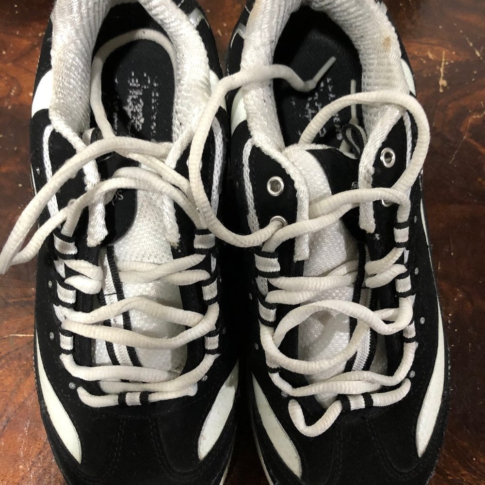 Sketchers Shape-Ups Walking Shoe Black and White